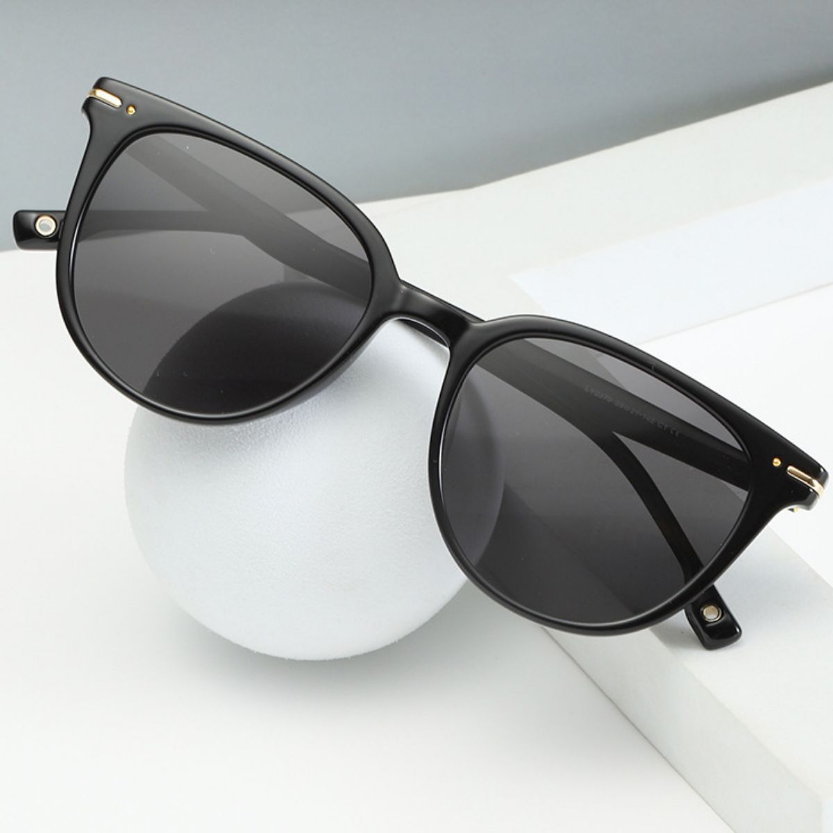 UV Protection Sunglasses - Q.B.Accessories