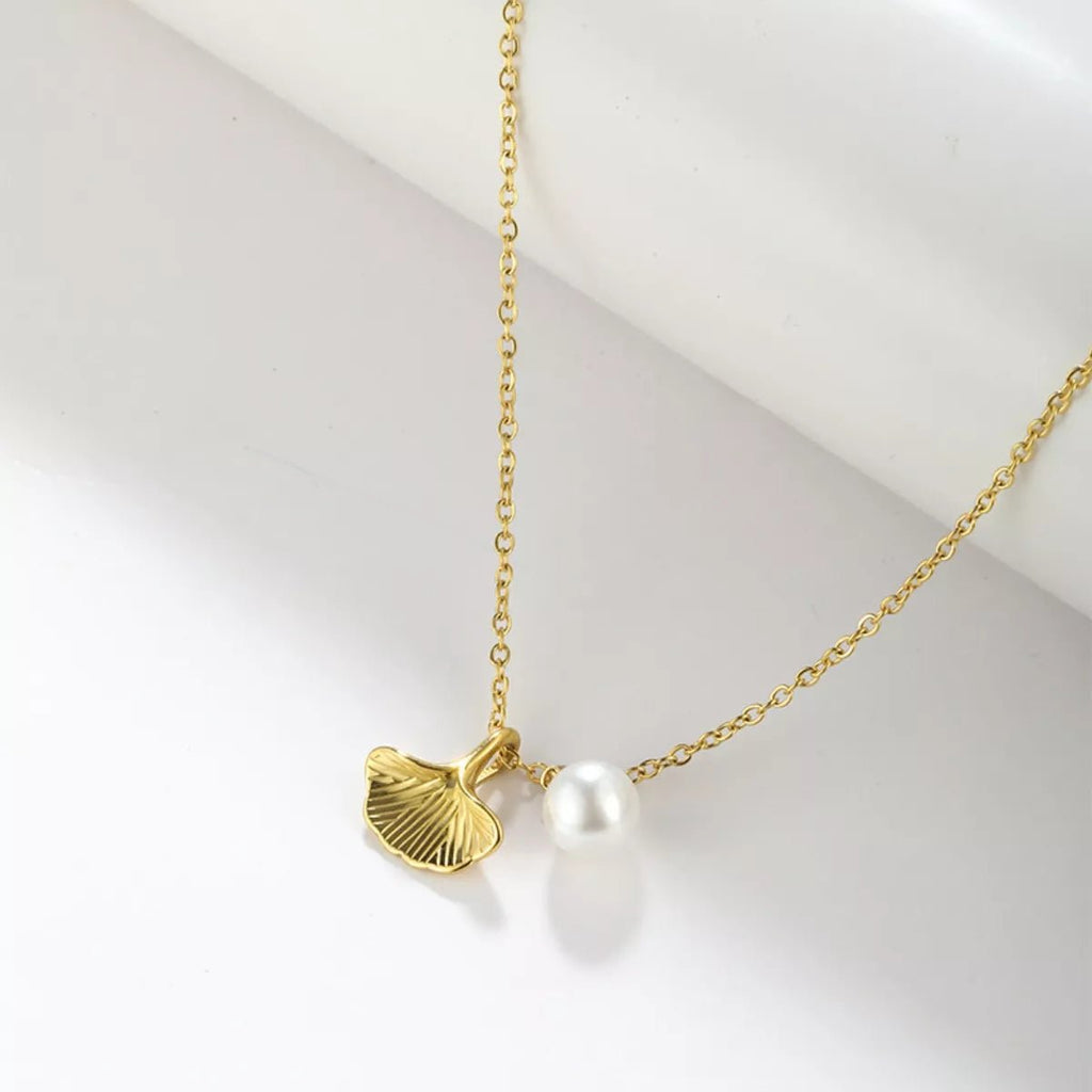 Pearl & Shell Pendant Necklace - Q.B.Accessories